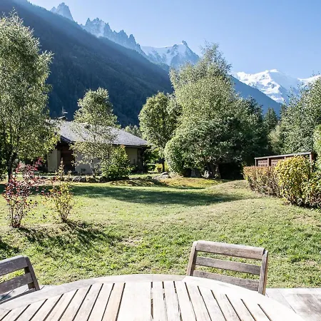 Duplex Avec Jardin, 4 Pers, Chamonix, Animaux Ok, Parking, Wifi, A 5 Min Du Centre - Fr-1-343-167 *