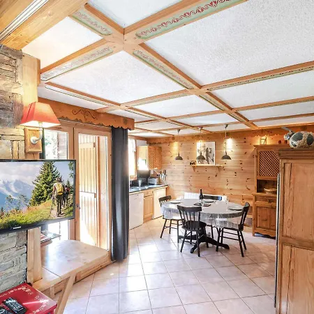 Duplex Avec Jardin, 4 Pers, Chamonix, Animaux Ok, Parking, Wifi, A 5 Min Du Centre - Fr-1-343-167 Apartment *